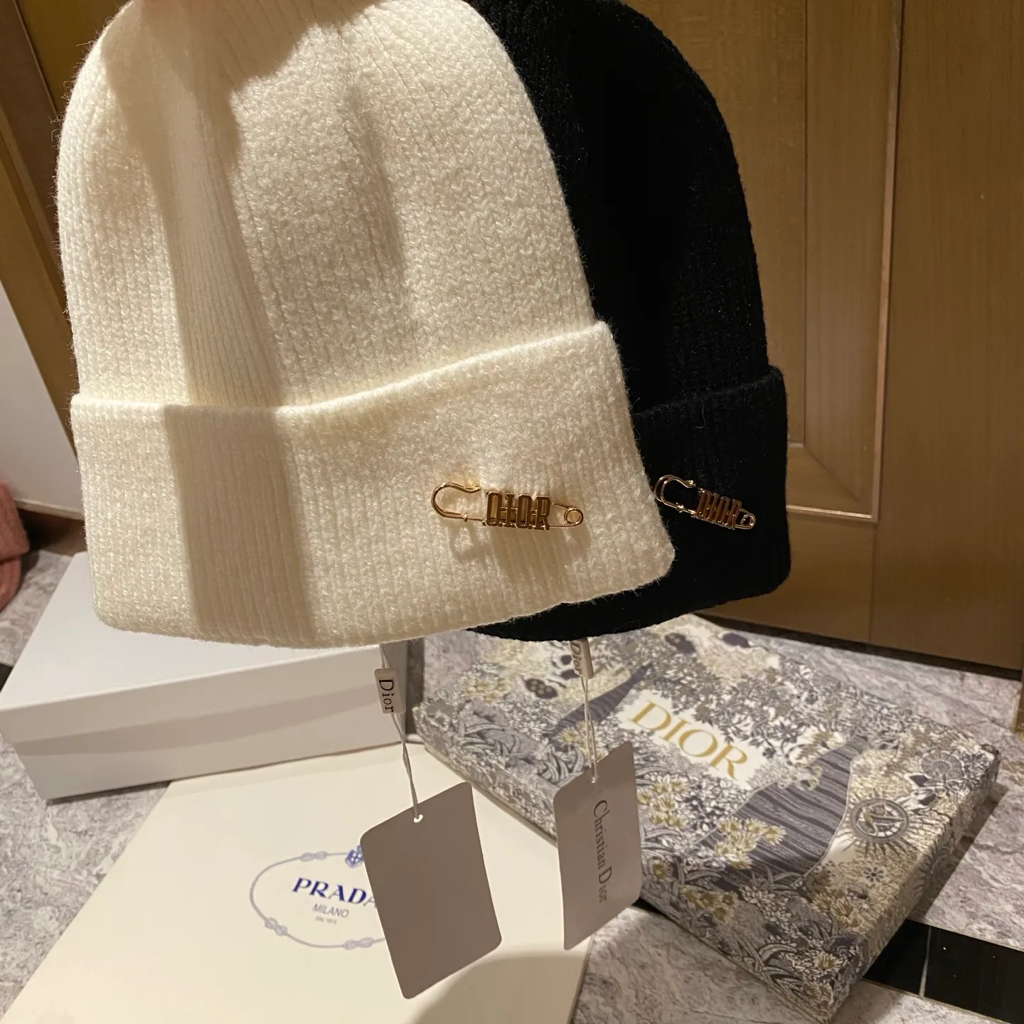 DIOR cashmere knitted hat