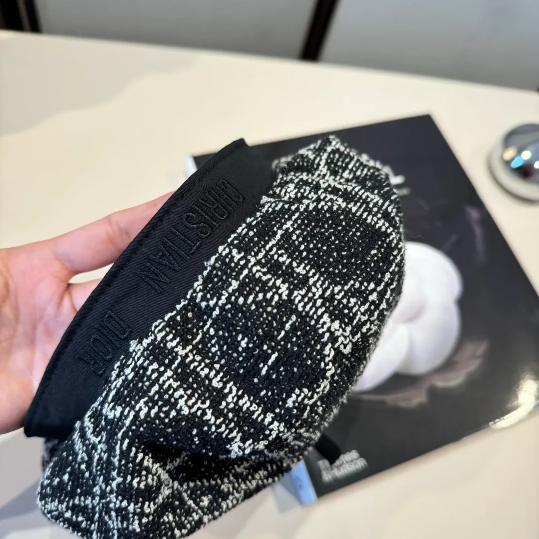 🉐190¥ Dior’s new beret, high-end customization, head circumference 57cm