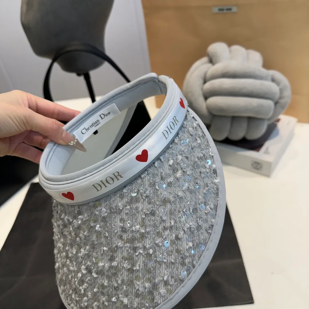 P60 Dior 2025 new sun visor, empty top headband hat, 🔆 versatile sun visor ~ a great tool for casual outings, great sun protection! Love it so much 💕