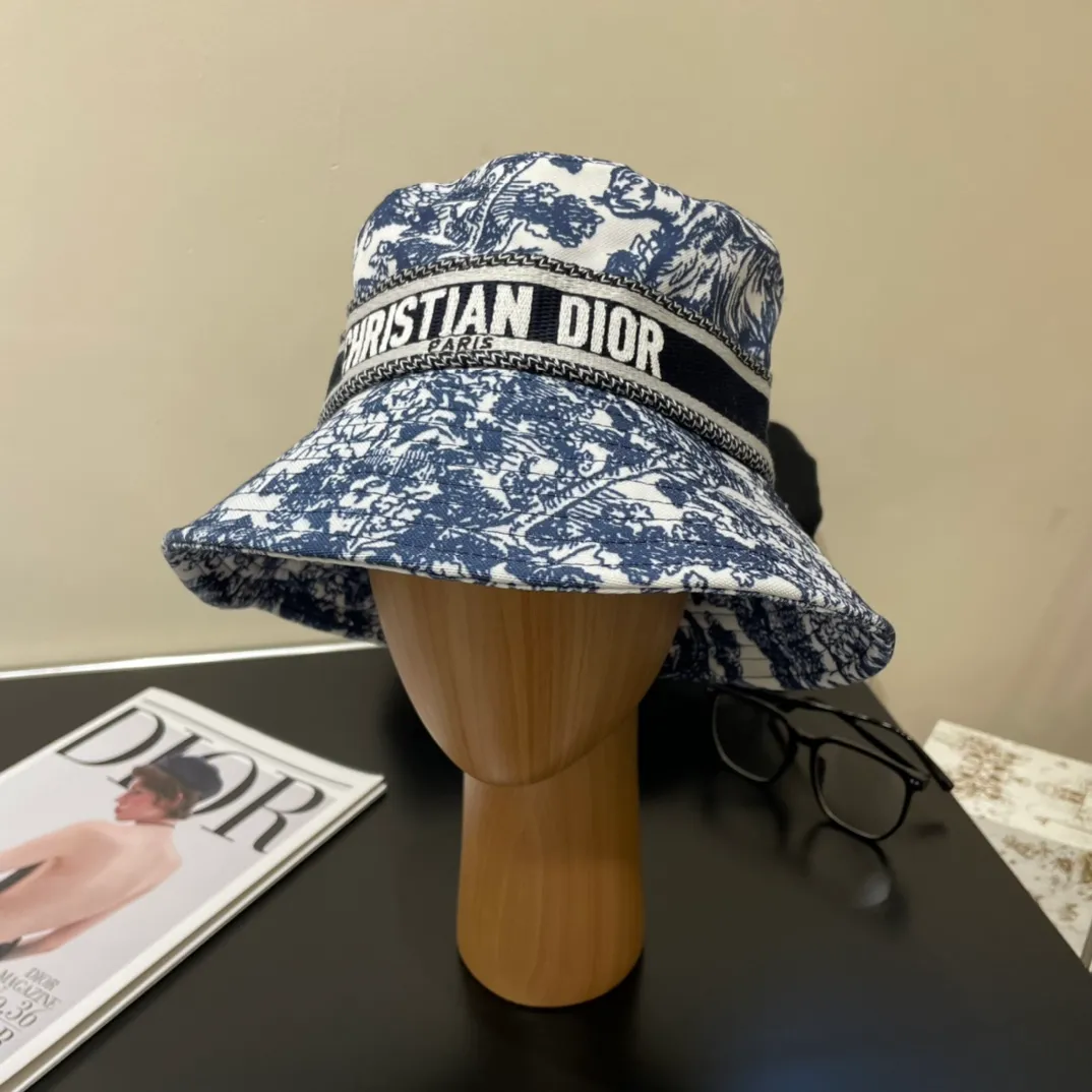 P90 original order quality [Dior DIOR] official website is online at the same time. The new Korean version of landscape painting, heavy industry customization, 1:1 original order quality, unisex fisherman hat, linen geological fabric, original quality counter🔥🔥🔥