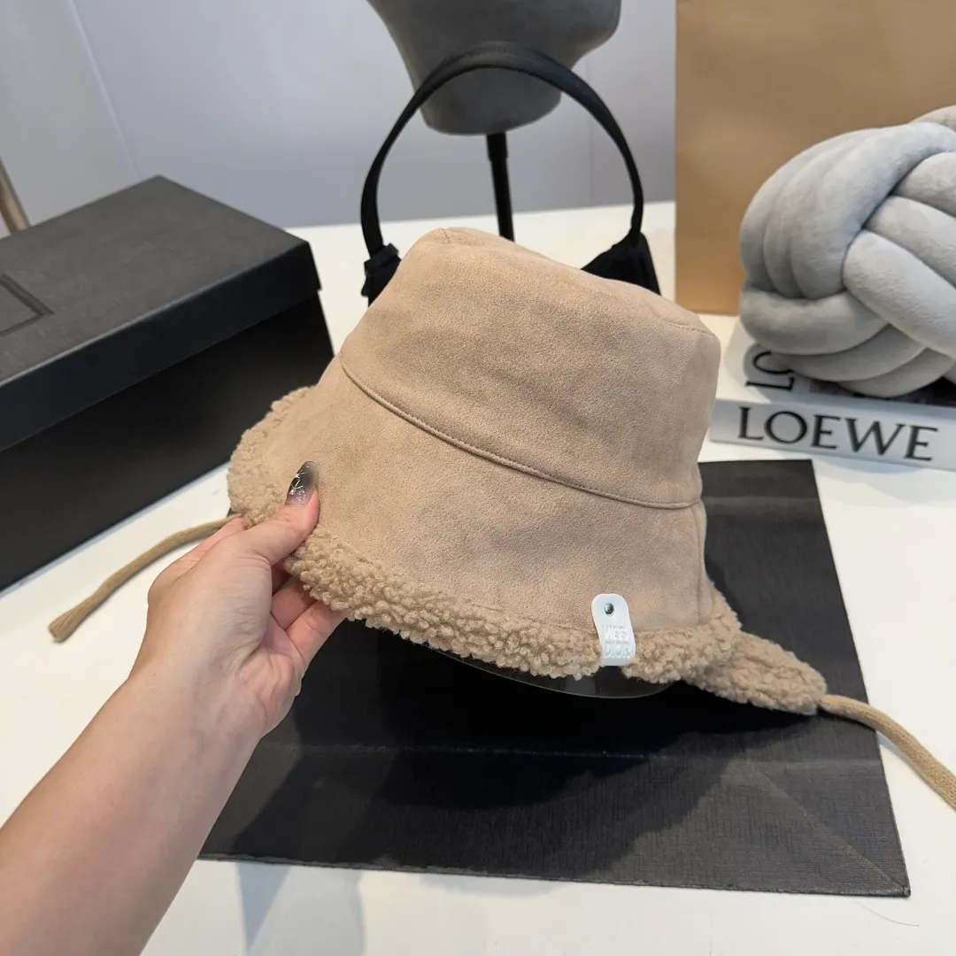 P70 Dior new autumn and winter fisherman hat, lambswool lined ear protection hat, corduroy fabric, head circumference 57cm