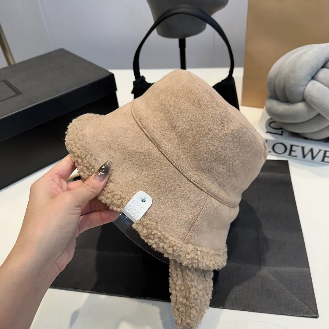 P70 Dior new autumn and winter fisherman hat, lambswool lined ear protection hat, corduroy fabric, head circumference 57cm