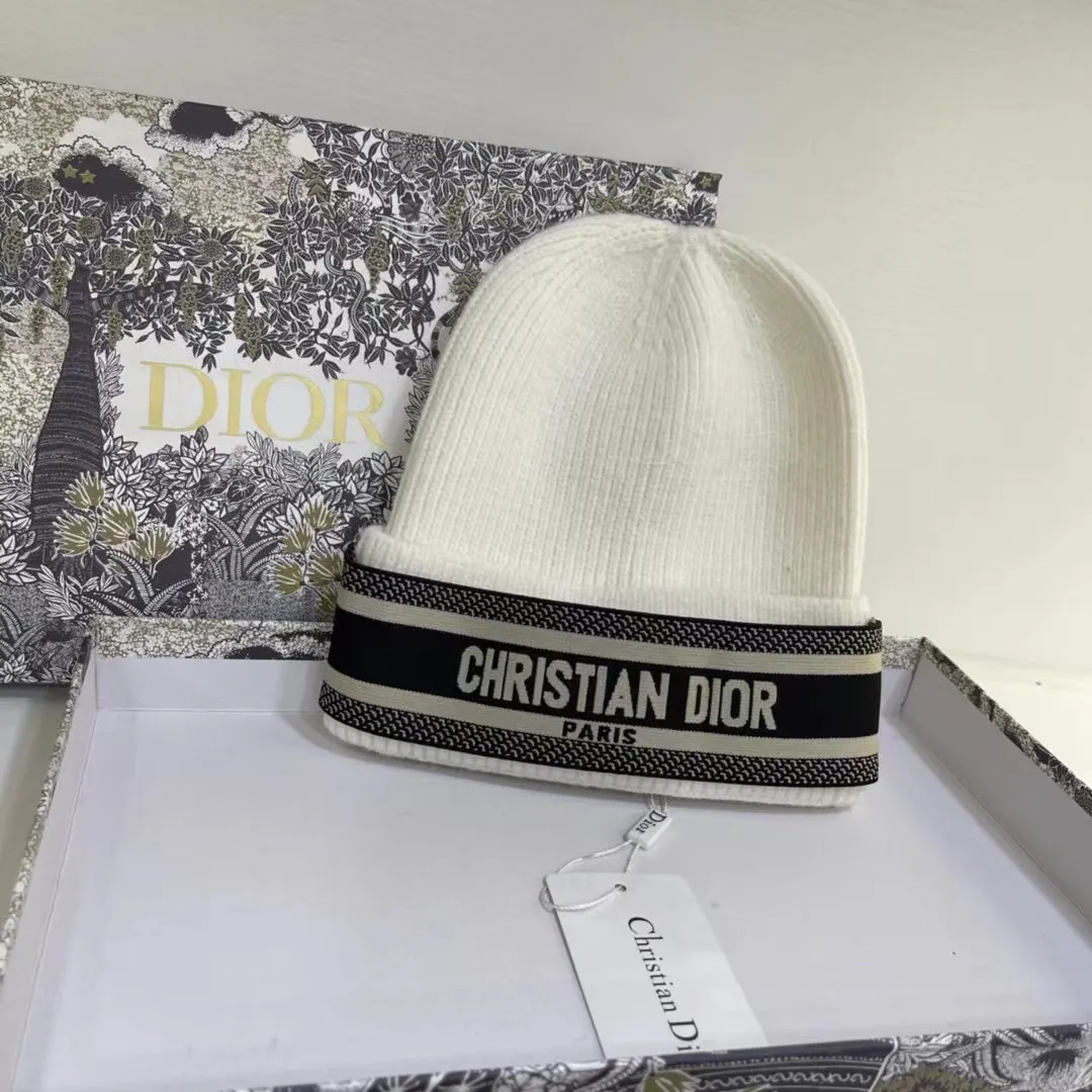 Dior cashmere knit hat