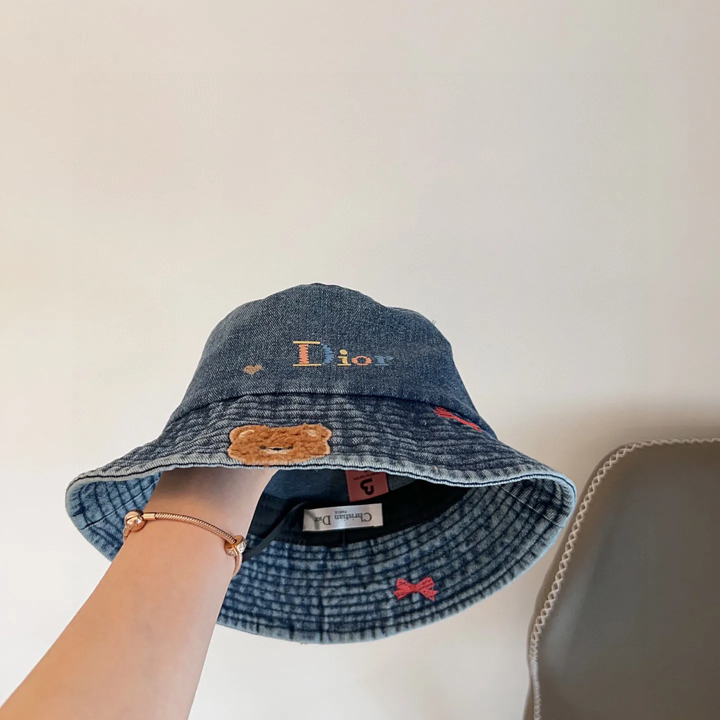 🉐150💛 Comes with dust bag [DIOR Dior] 2025 new bear embroidered denim fisherman hat, 🔆 Versatile everyday style ~ casual outing #Men and women