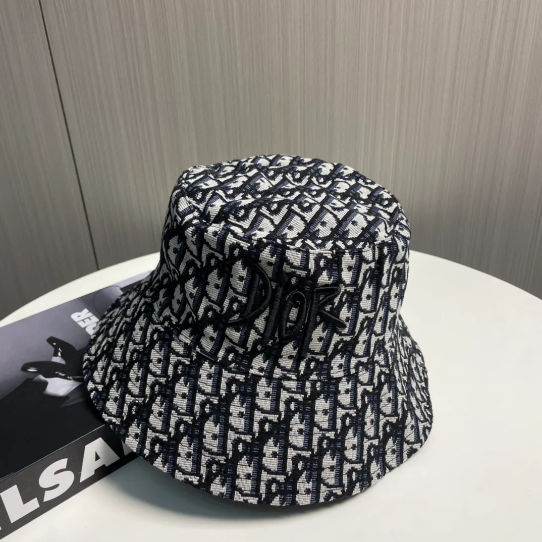 P80 👒Dior👒 😍The latest double-sided embroidered Dior logo fisherman hat from the official website, with super high sun protection index, especially for a small face, stylish and not soft, can be folded at will, easy to carry🤗