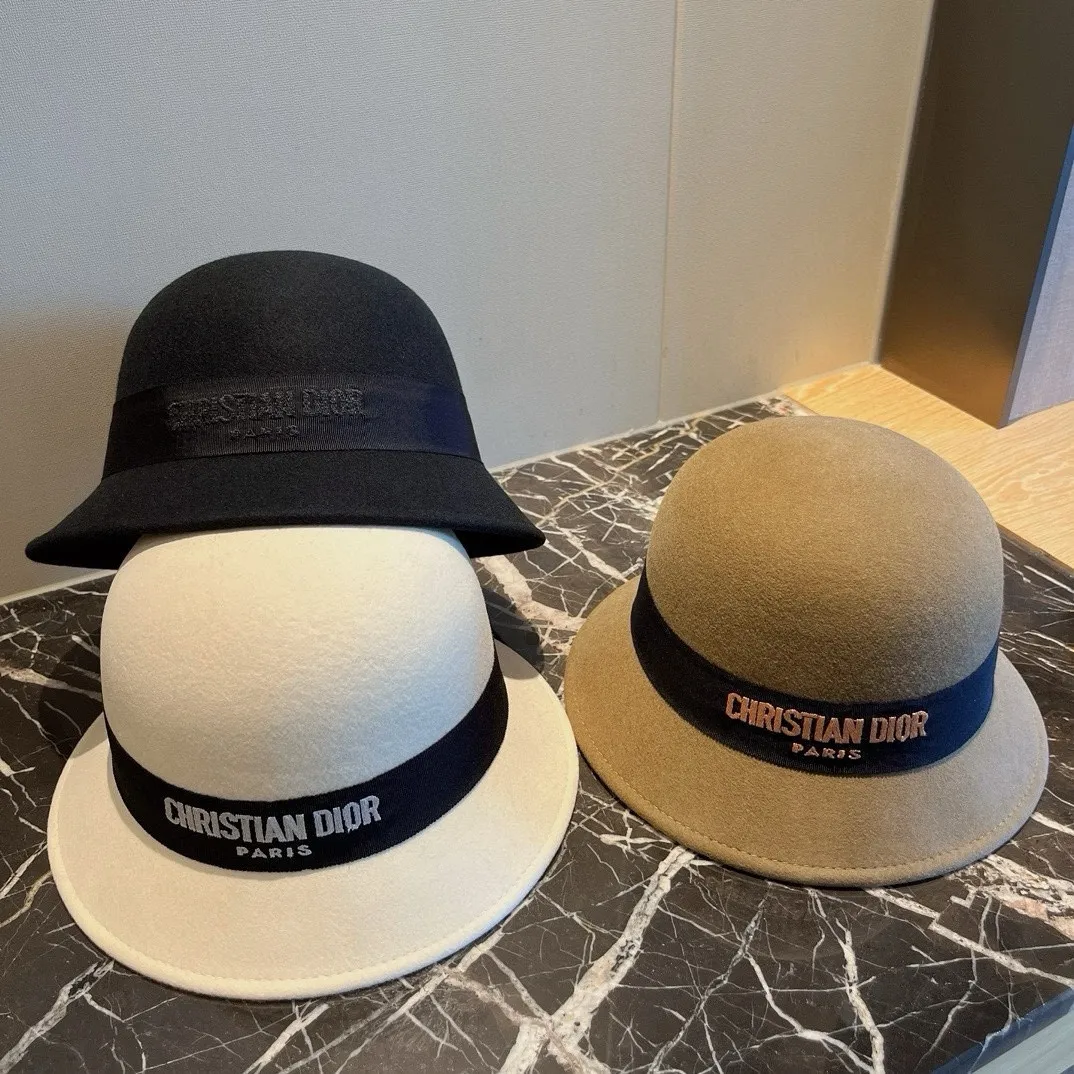 💰220¥ White Dior 2024 new autumn and winter wool basin hat, 100% wool🦙 fabric, head circumference 57cm
