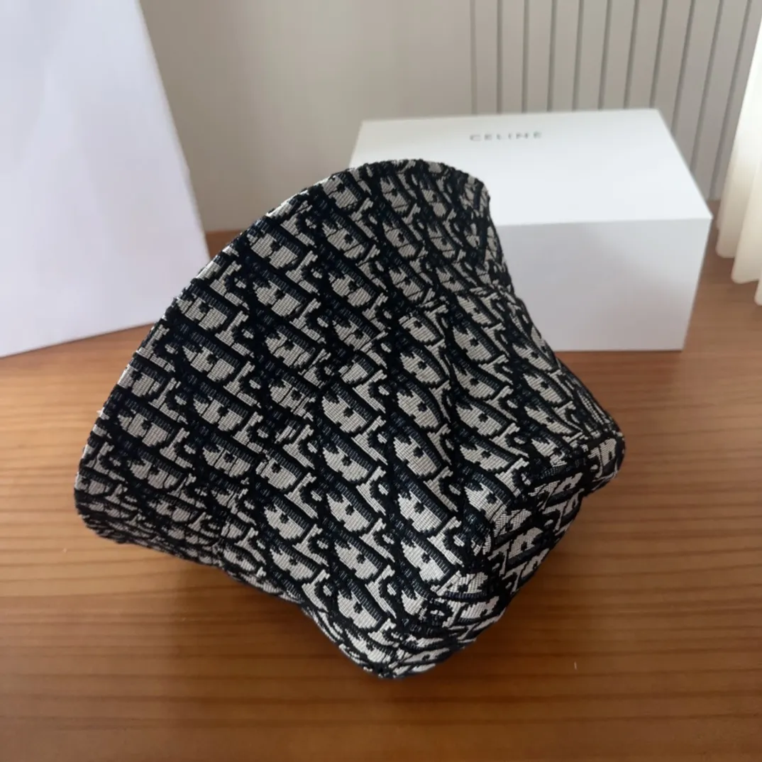 💰70 Dior Dior's new original fisherman hat, exquisite and pure, stylish and stylish, cool and fashionable, excellent quality