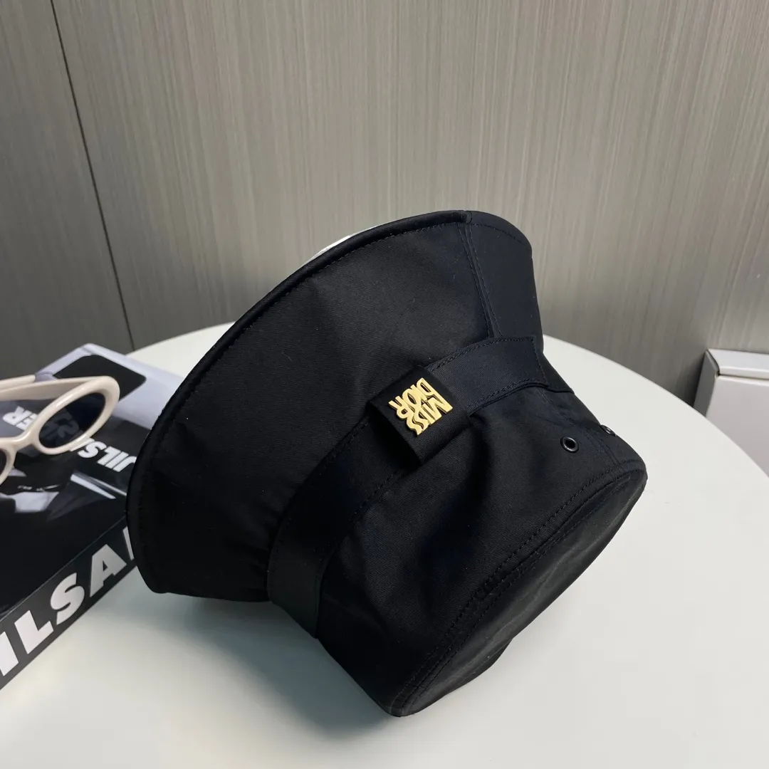 P74 Dior's new original single and double-sided fisherman hat, exquisite and pure, stylish and stylish, cool and fashionable, sold out at the counter, popular, great quality
