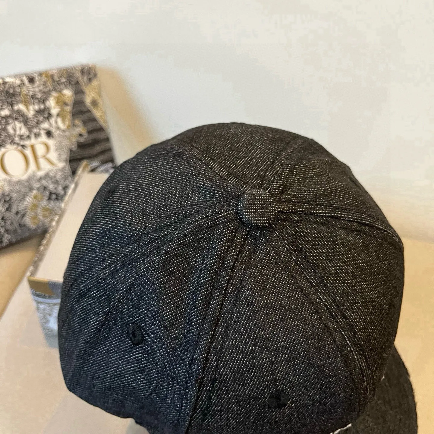 P60 [DIOR Dior] new popular simple baseball cap 🧢, new model shipped, big brand style is super easy to match, hurry up and get it!