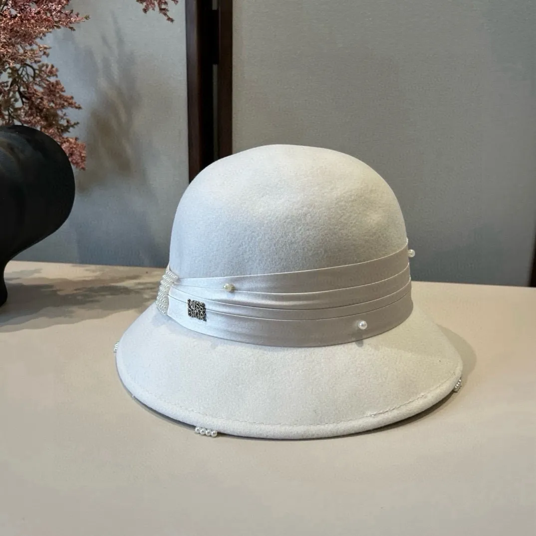💰220¥ White Dior autumn and winter new wool basin hat, 100% wool fabric%, head circumference 57cm