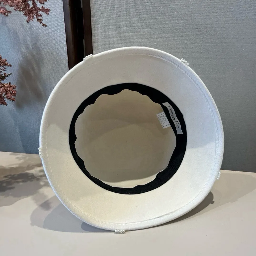 💰220¥ White Dior autumn and winter new wool basin hat, 100% wool fabric%, head circumference 57cm