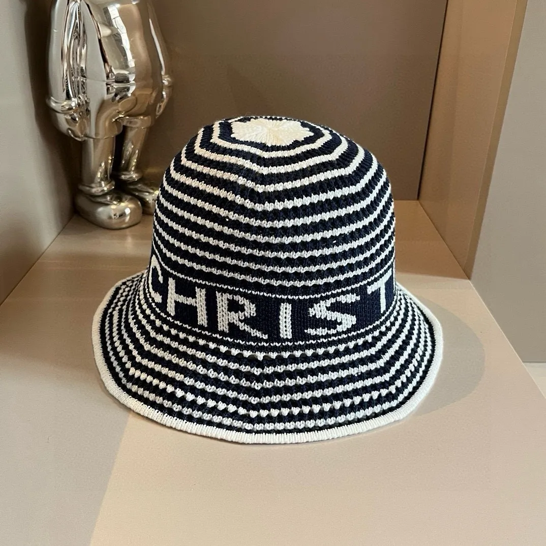 💰90¥ Dior new knitted bucket hat, hand-knitted hat