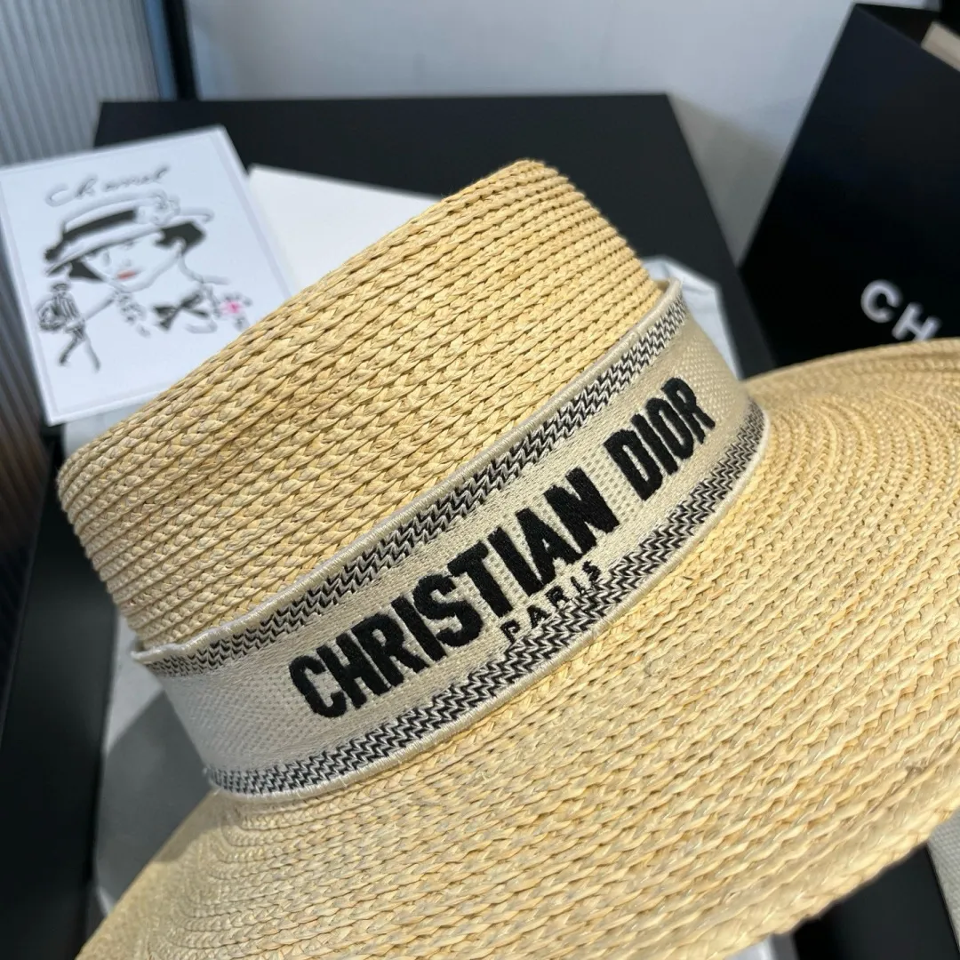 💰160¥ Dior flat-top straw hat, raffia straw hat, head circumference 57cm