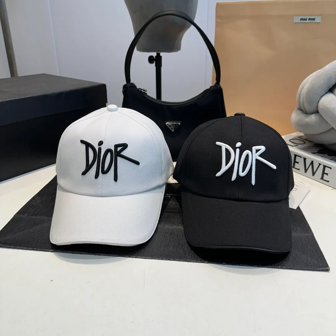 P80 DIOR Dior's new simple baseball cap with jacquard lining🧢, new model shipped, big brand style is super easy to match, hurry up and get it!