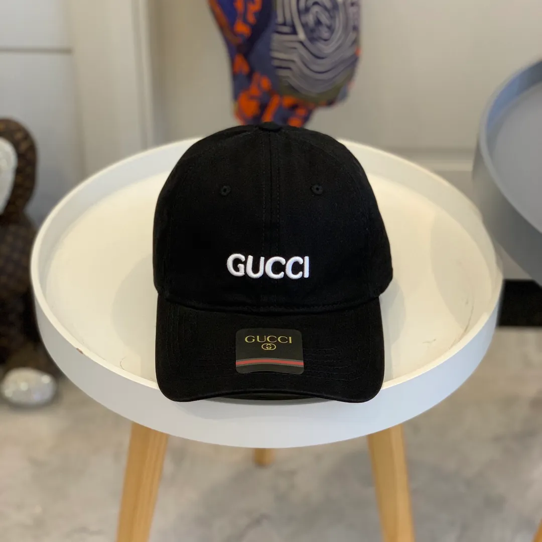 p60 Gucci Baseball Cap♥️GUCCI Baseball Cap🧢Official website new product Gucci Baseball Cap, original quality is very popular 🔥🎩 The craftsmanship is very exquisite, high-end and classy! Low-key luxury, easy to carry! Excellent quality👍Fashionable and versatile