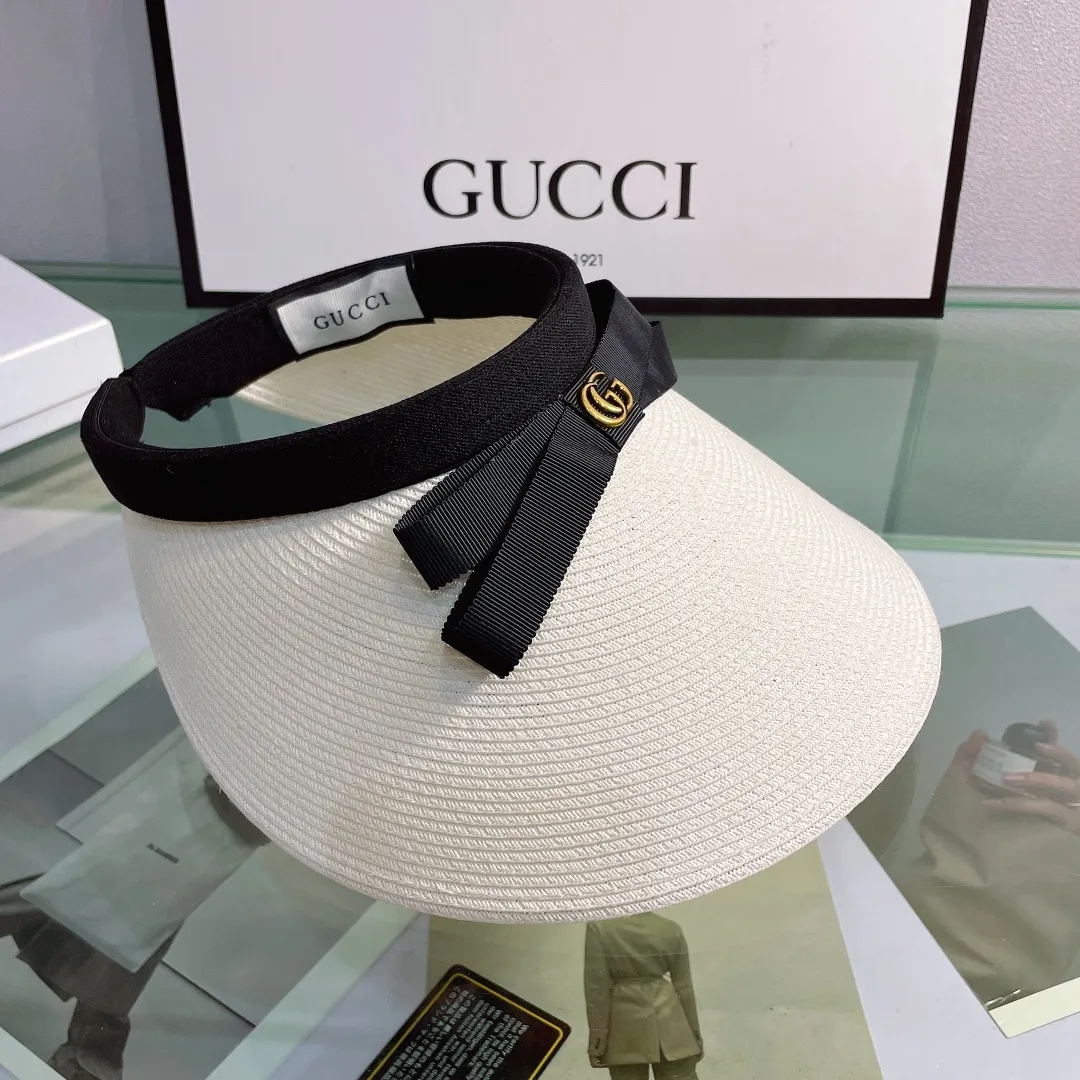 P70 Gucci quality fine braided bow🎀empty top hat, sweet style 💙Because the hat has an empty top, it will not feel dull in summer and does not pick up your hairstyle and face shape! The sun protection effect is no less than that of a professional sun protection cloth hat. Just buy the western style one🙄