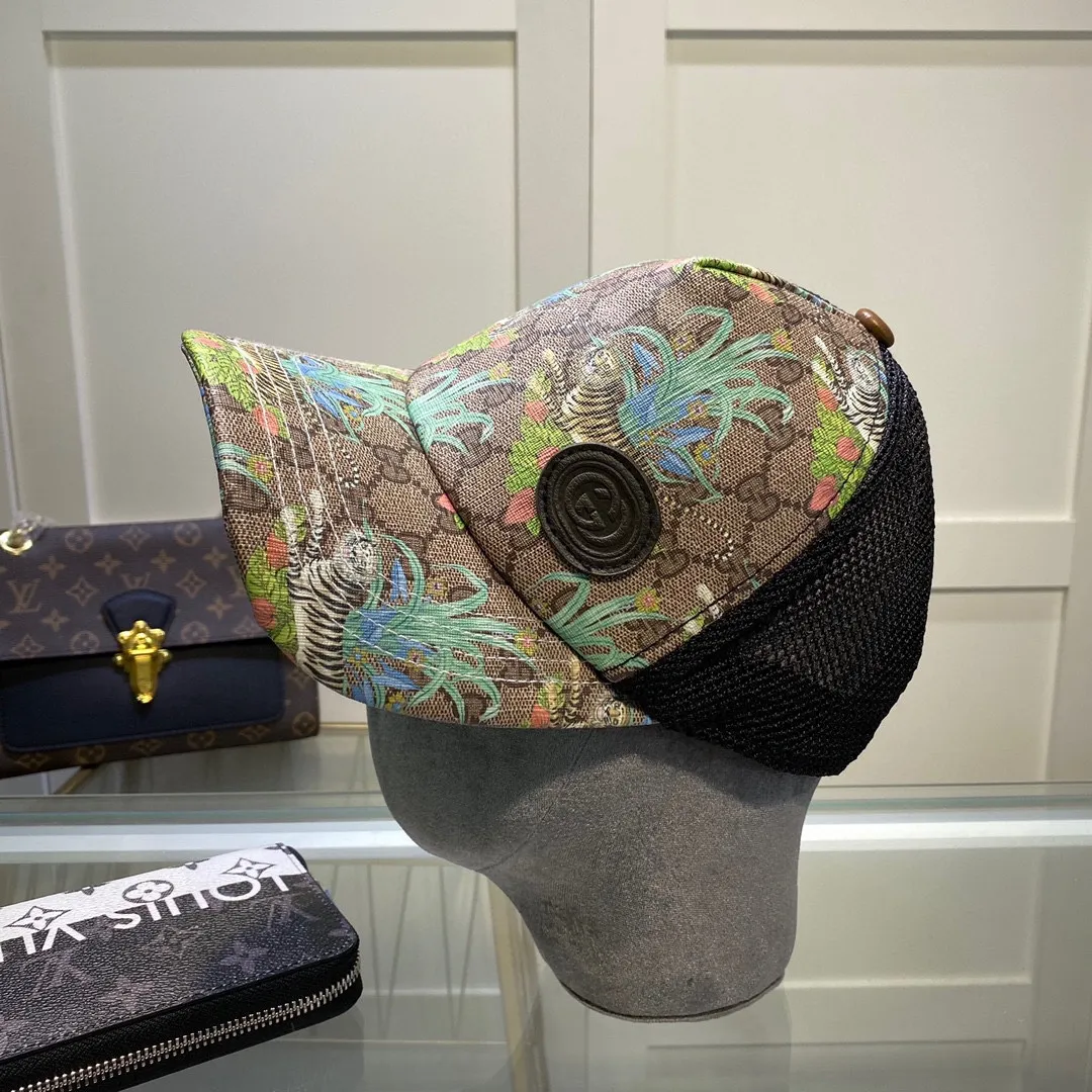P70💰Gucci Baseball Cap GUCCI🧢Original quality is now available 🔥🎩 The craftsmanship is very exquisite, high-end and classy! Low-key luxury, easy to carry! Running volume! 【68211469】