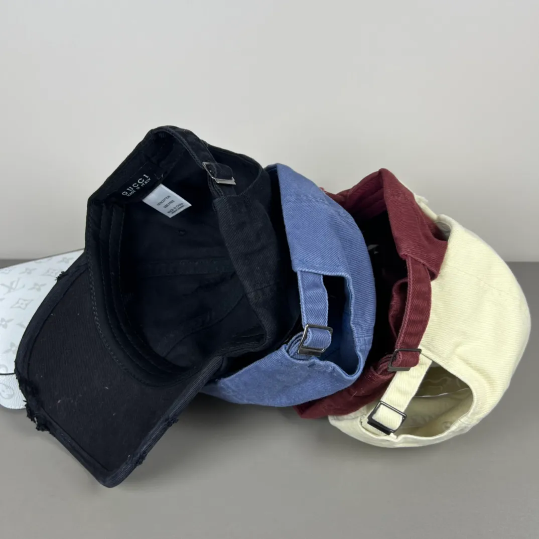 P56💰Gucci Baseball Cap♥️GUCCI🧢Official website new product, baseball cap, original quality, hot arrival 🔥🎩 The craftsmanship is very exquisite, high-end and classy! Low-key luxury, easy to carry! Running volume!