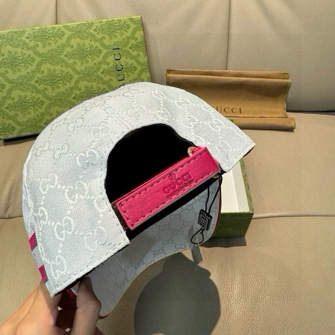 p90, Gucci (Gucci) new spring and summer original baseball cap, logo webbing, 1:1 mold customization, original canvas + first-layer cowhide, popular purchasing agent, versatile style for men and women, great quality! The basic head circumference is 56cm, and the patch is adjustable.