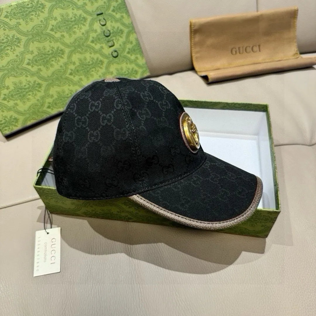 P90., Gucci (Gucci) new original baseball cap, metal double G, the latest model at the counter, 1:1 mold customization, genuine mold hardware, original canvas fabric + first-layer cowhide, original quality! The quality is great, the basic head circumference is 56cm, and the patch is adjustable.
