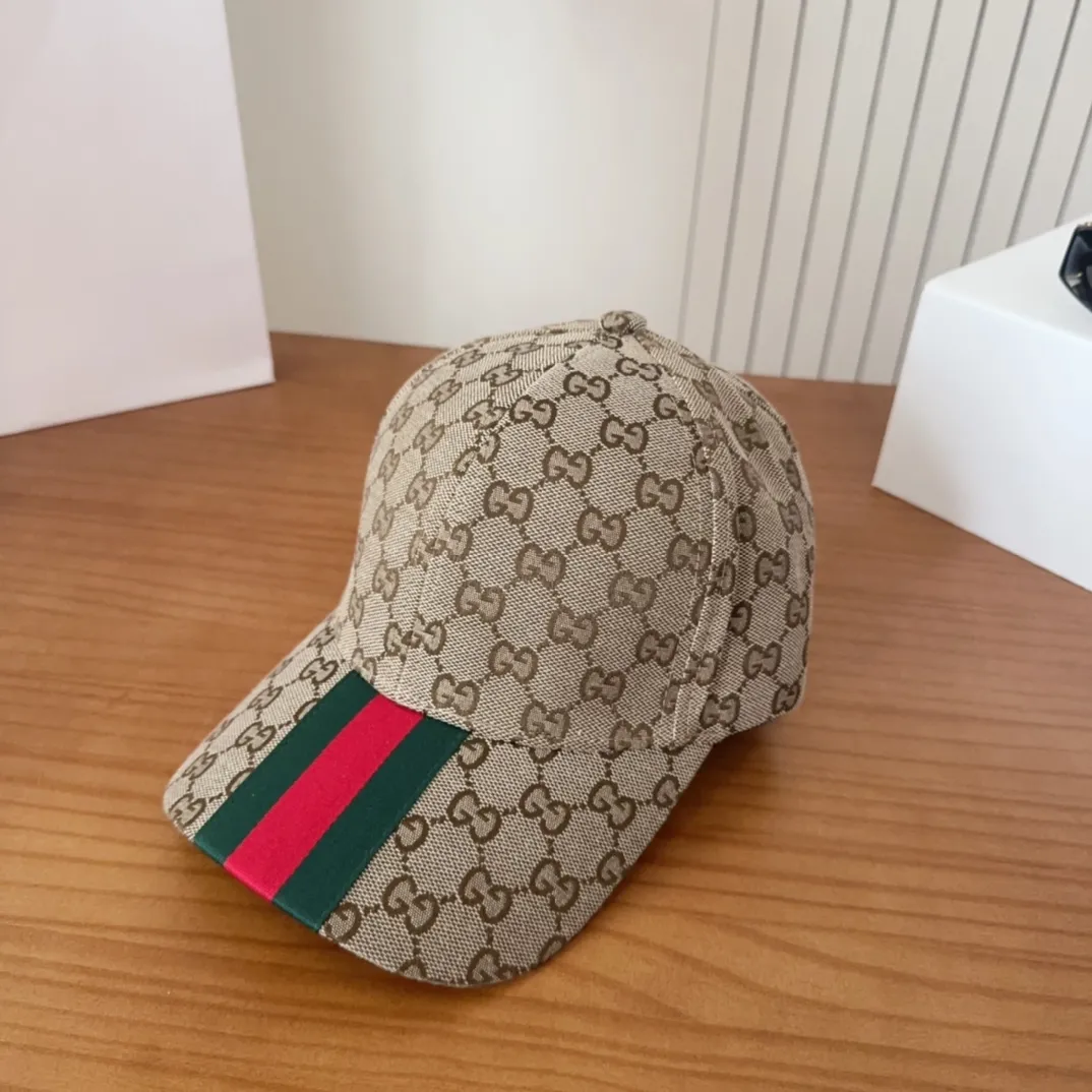 💰56 GUCCI simple baseball cap, very trendy! Casual and sports style, classic production, super easy to match!