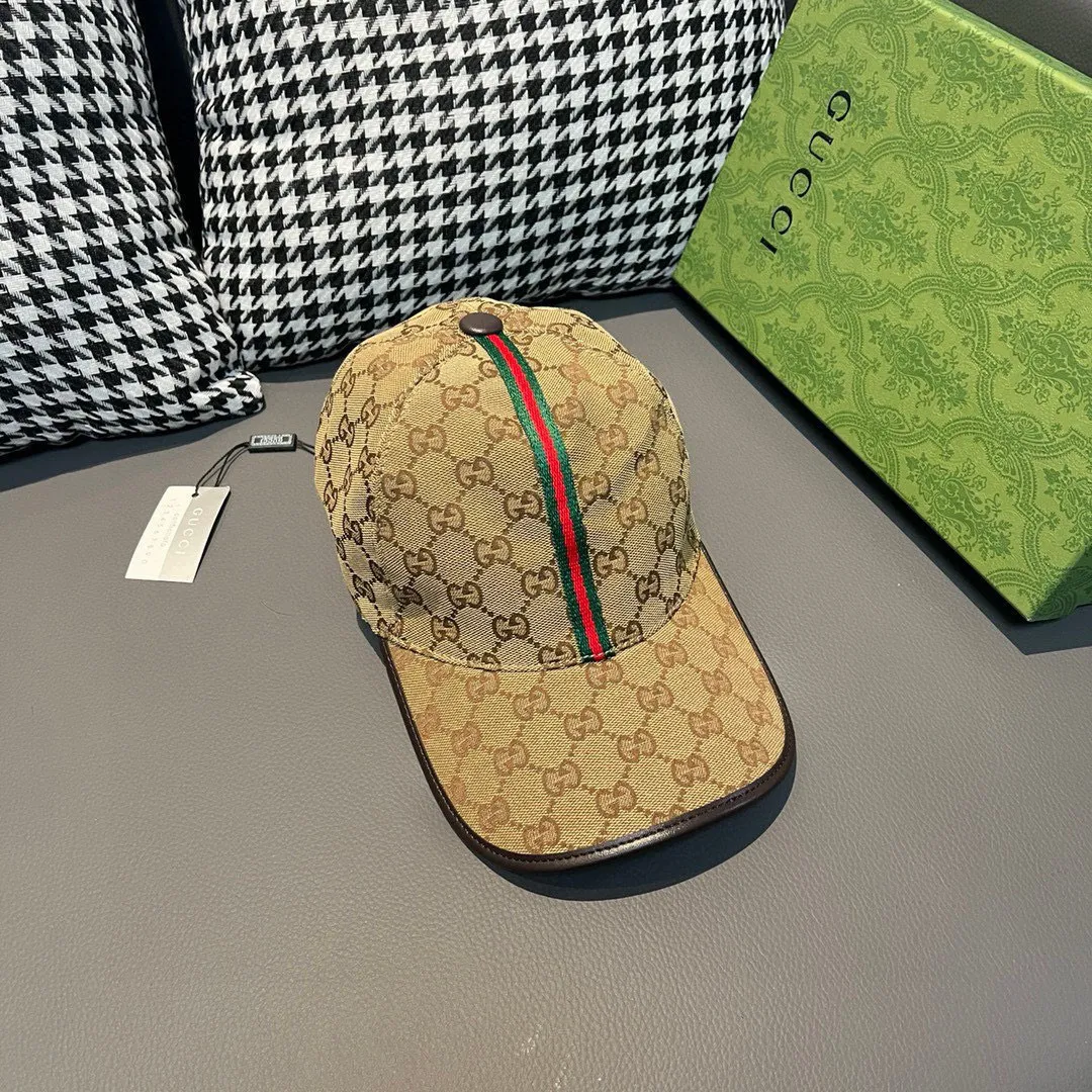 p90., Gucci (Gucci) classic original baseball cap, vertical small webbing, 1:1 mold customization, original canvas + first-layer cowhide, genuine leather edging, handsome and fashionable, popular purchasing agency, versatile style for men and women, great quality! The basic head circumference is 56cm, and the patch is adjustable.