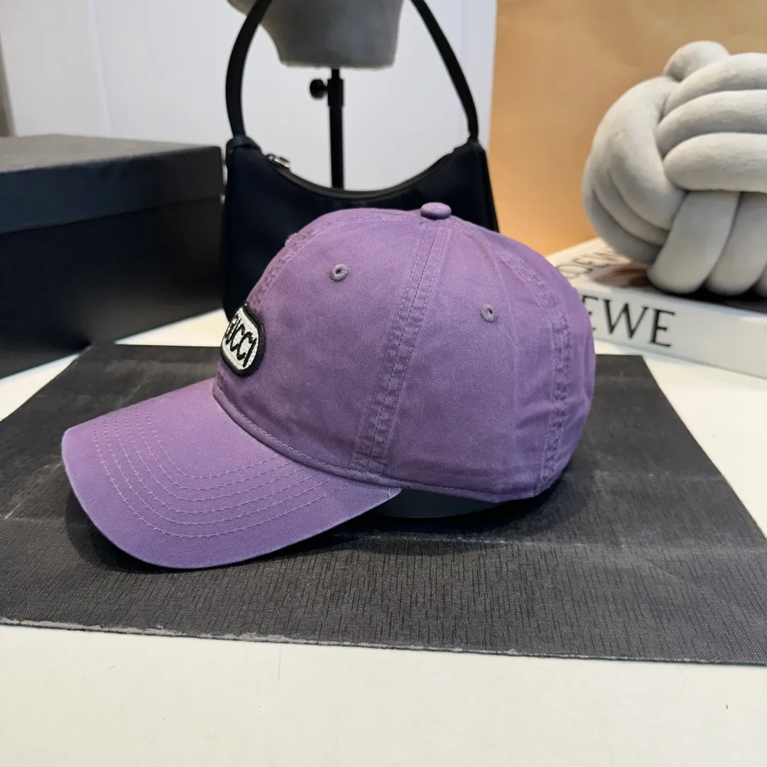 P60 Gucci Baseball Cap GUCCI official website new product, baseball cap, original quality is very popular. The craftsmanship is very exquisite, high-end and classy! Low-key luxury, easy to carry! Running volume!