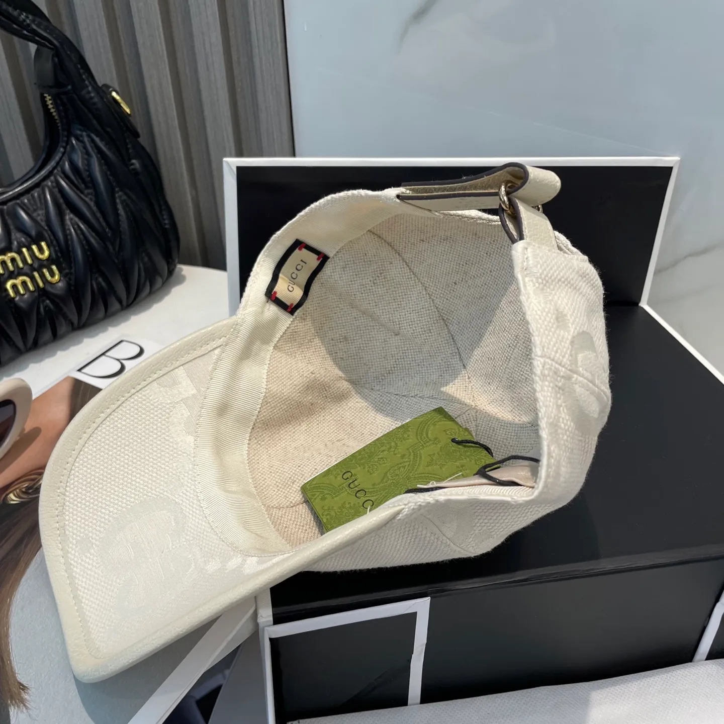 P70 Gucci new original baseball cap 🧢, exquisite and pure, stylish and stylish, cool and fashionable, out of stock at the counter, popular, great quality