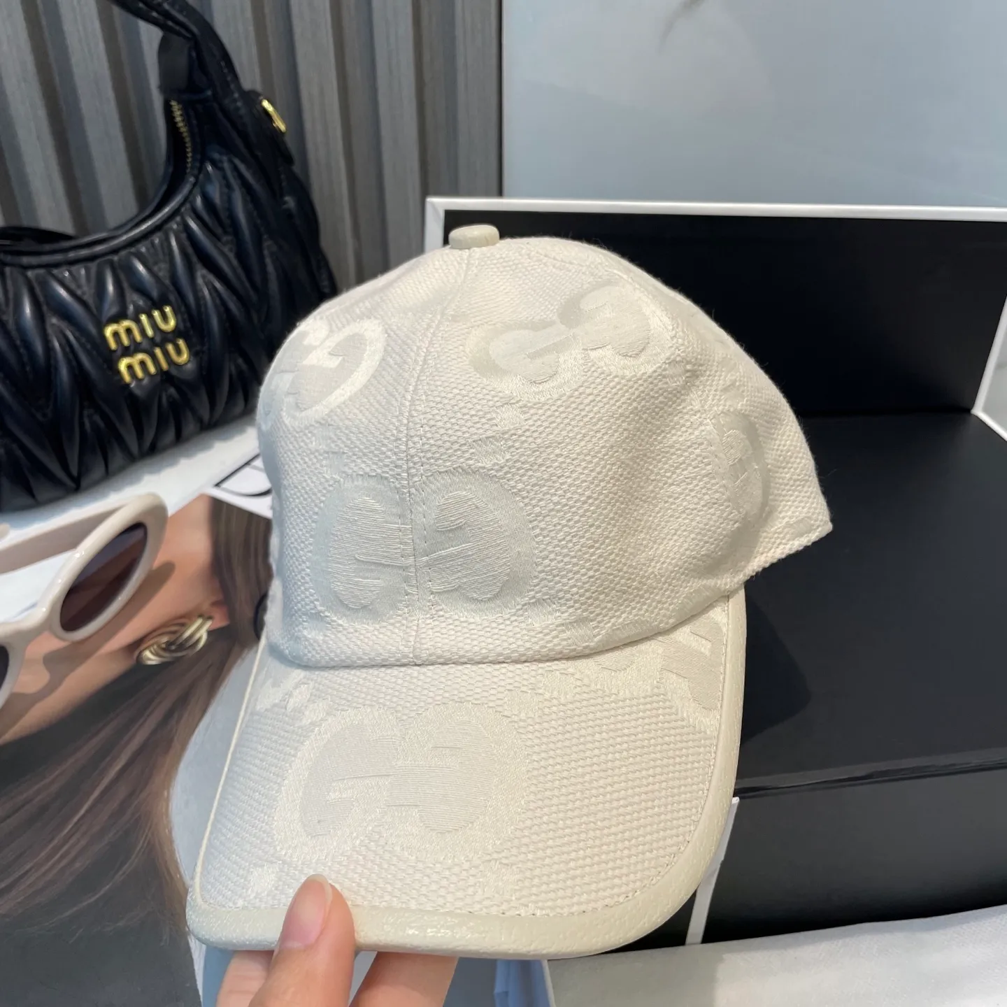P70 Gucci new original baseball cap 🧢, exquisite and pure, stylish and stylish, cool and fashionable, out of stock at the counter, popular, great quality