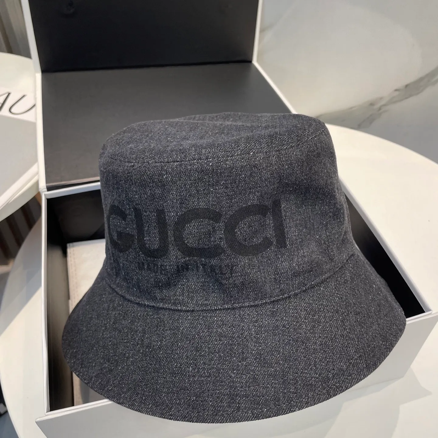 P70 GUCCI 2025 new simple double-sided fisherman hat at the counter, very trendy! Casual and sports style, classic production, super easy to match!