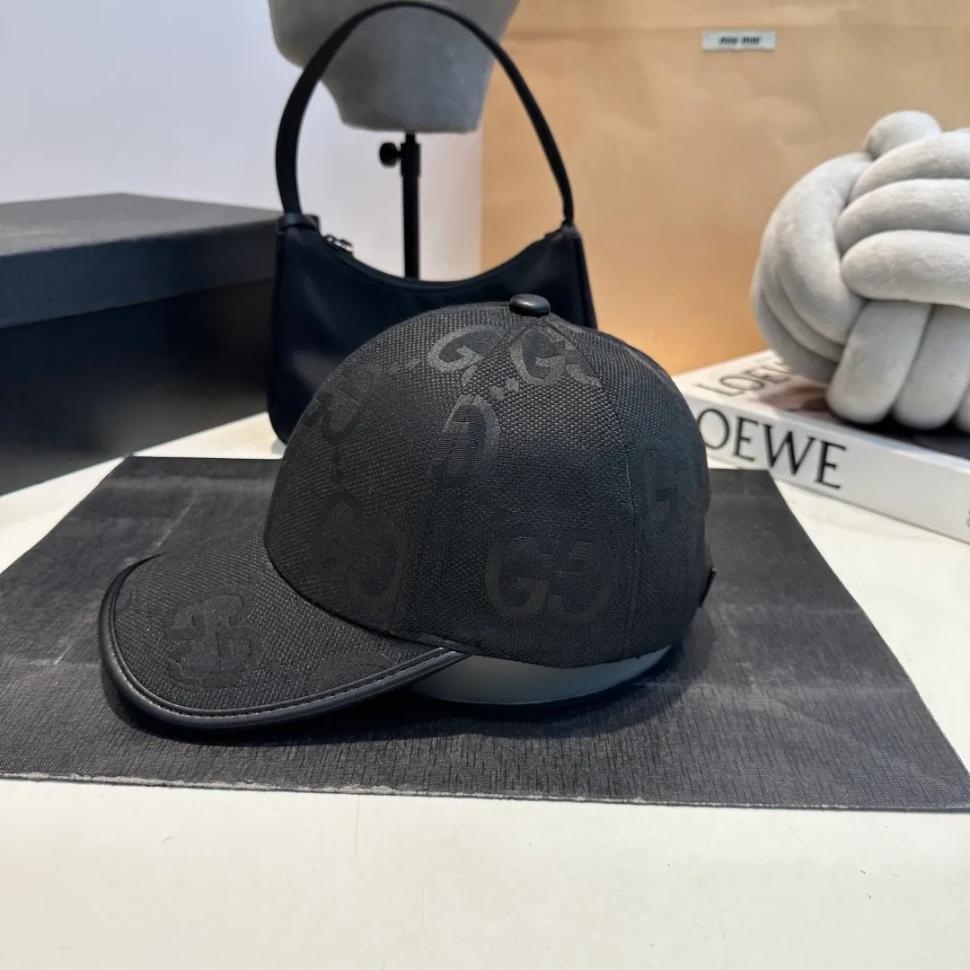 P60 Gucci new original baseball cap 🧢, exquisite and pure, stylish and stylish, cool and fashionable, out of stock at the counter, popular, great quality