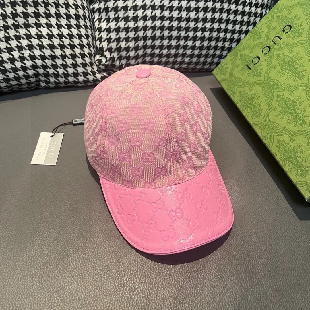 P90, Gucci (Gucci) classic original baseball cap, small double G cowhide stitching, 1:1 mold customization, excellent quality! The brim is embossed with first-layer cowhide, the quality is excellent! Basic head circumference 56, adjustable patch, five colors in stock, best-selling model!