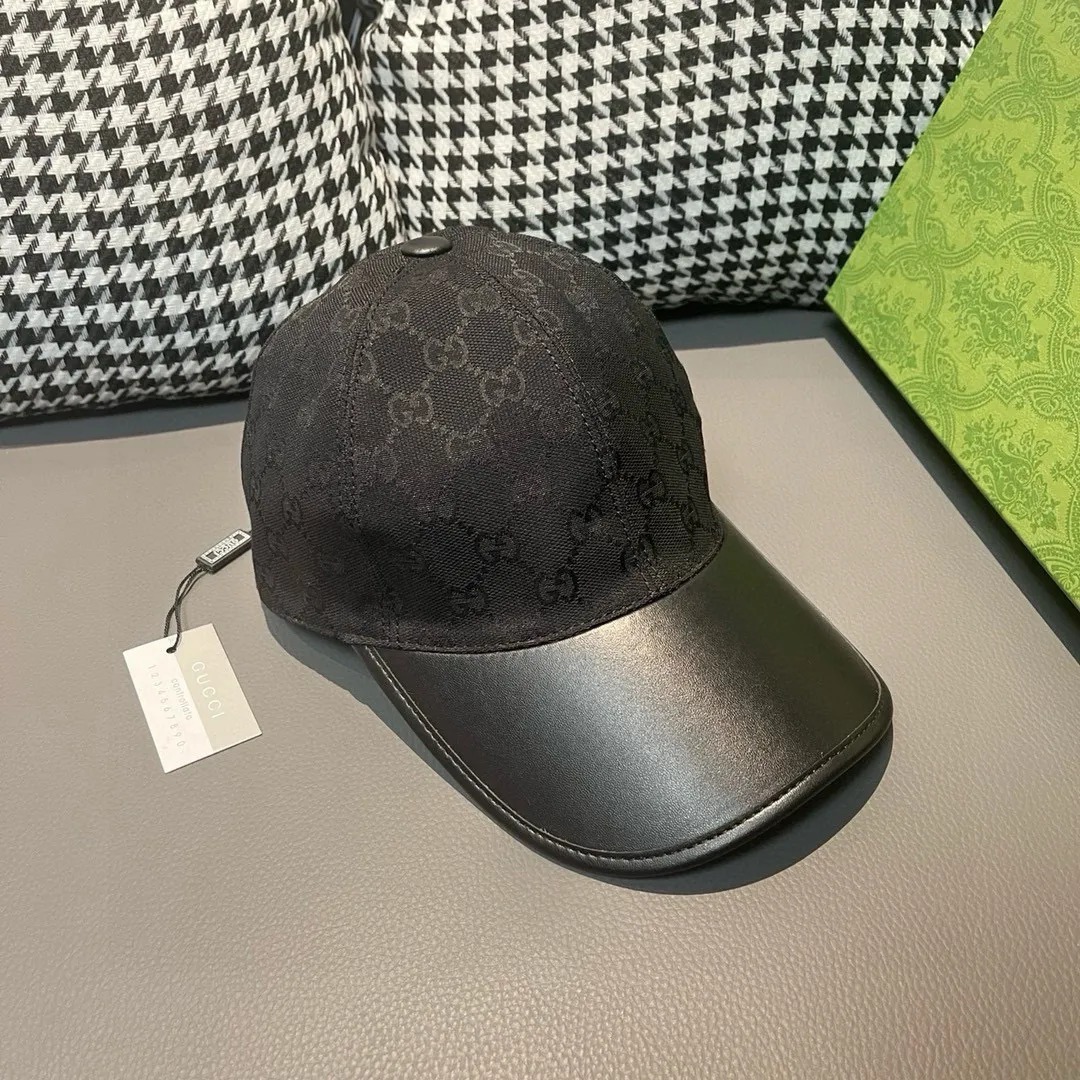 Batch 90, Gucci (Gucci) new original baseball cap, canvas and leather, best-selling model at the counter, 1:1 mold customization, original canvas fabric + first-layer cowhide, fashionable and handsome! The quality is great, the basic head circumference is 56cm, and the patch is adjustable.