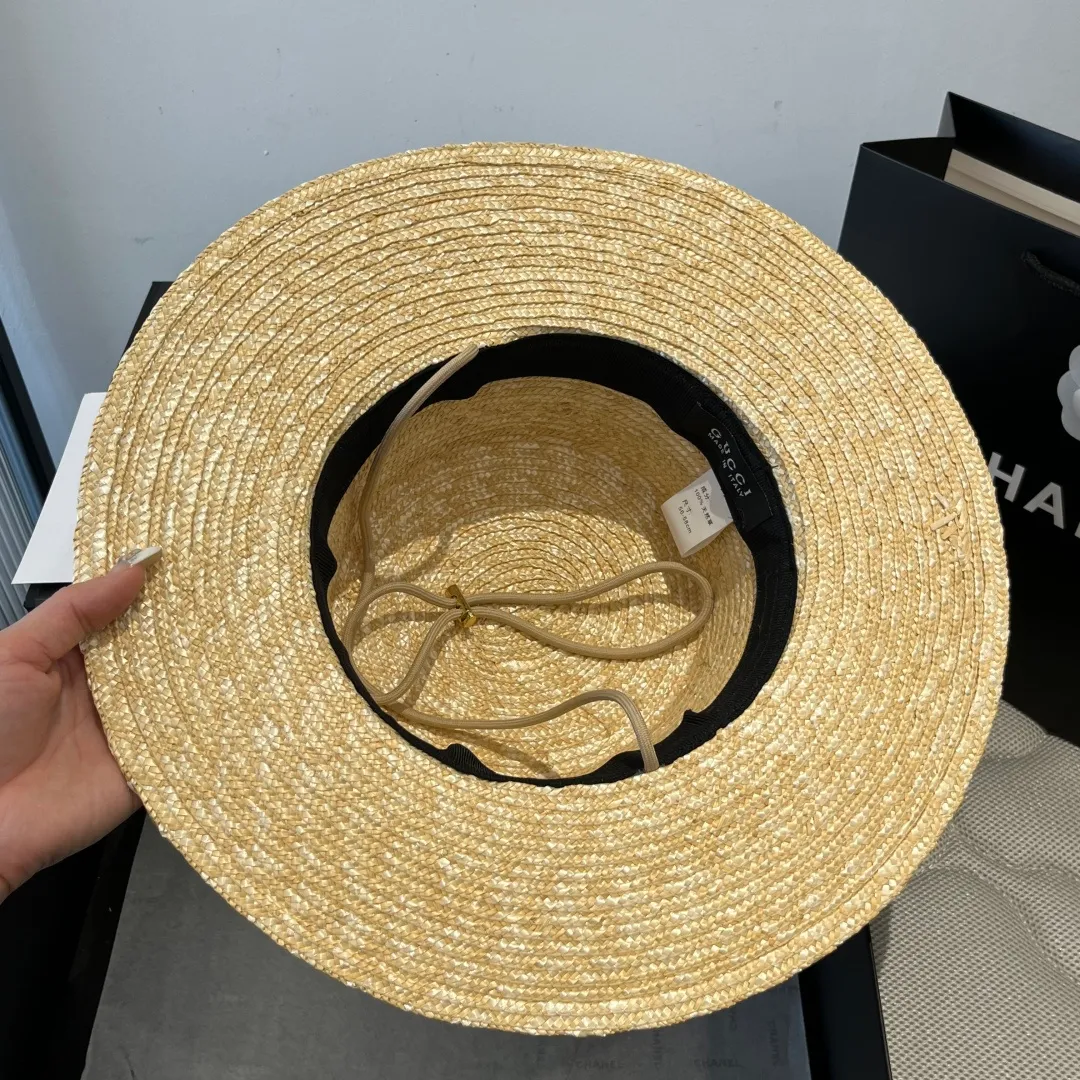 💰160¥ Gucci flat-top straw hat. Advanced customization