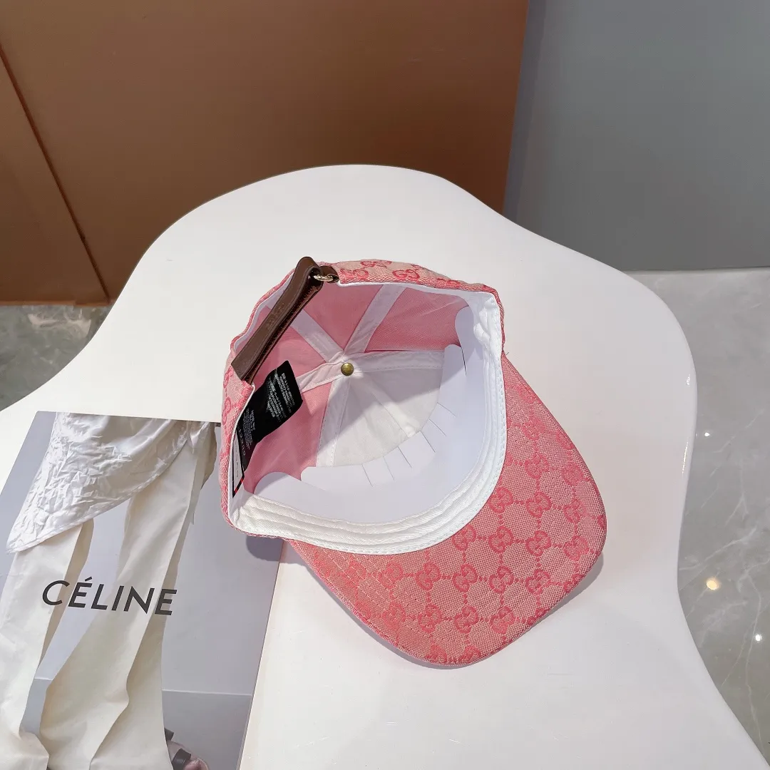 P60 [GUCCI] 2022 new simple baseball cap at the counter, very trendy! Casual and sports style, classic production, super easy to match!
