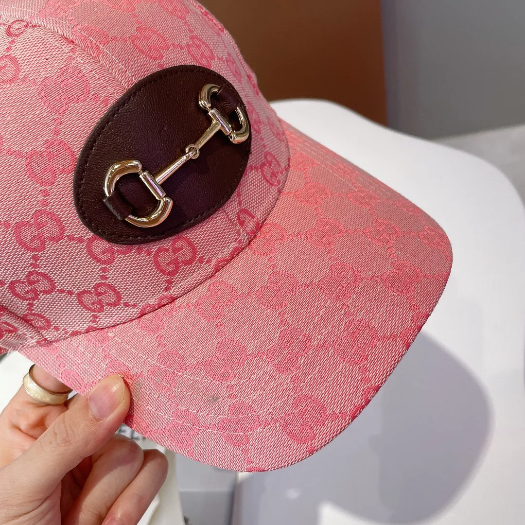 P60 [GUCCI] 2022 new simple baseball cap at the counter, very trendy! Casual and sports style, classic production, super easy to match!