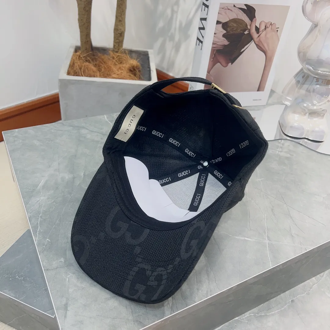🉐️60💰 Gucci's new baseball cap, ready for delivery in seconds 🧢Simple, fashionable and super beautiful hat! The advantages of the original product compared to other hats,