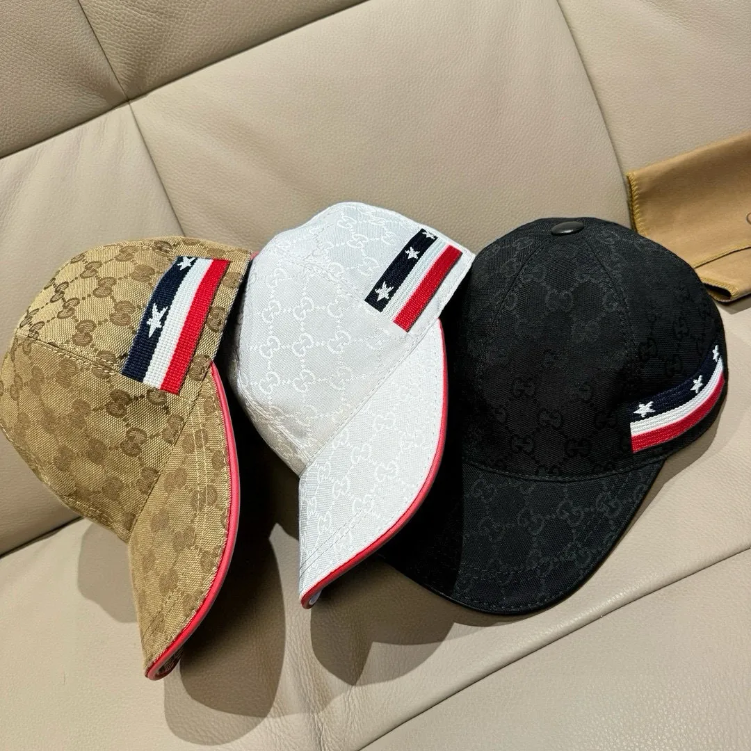 p90, Gucci (Gucci) classic original baseball cap, five-star webbing, 1:1 mold customization, original canvas + first-layer cowhide, popular purchasing agent, versatile style for men and women, great quality! The basic head circumference is 56cm, and the patch is adjustable.