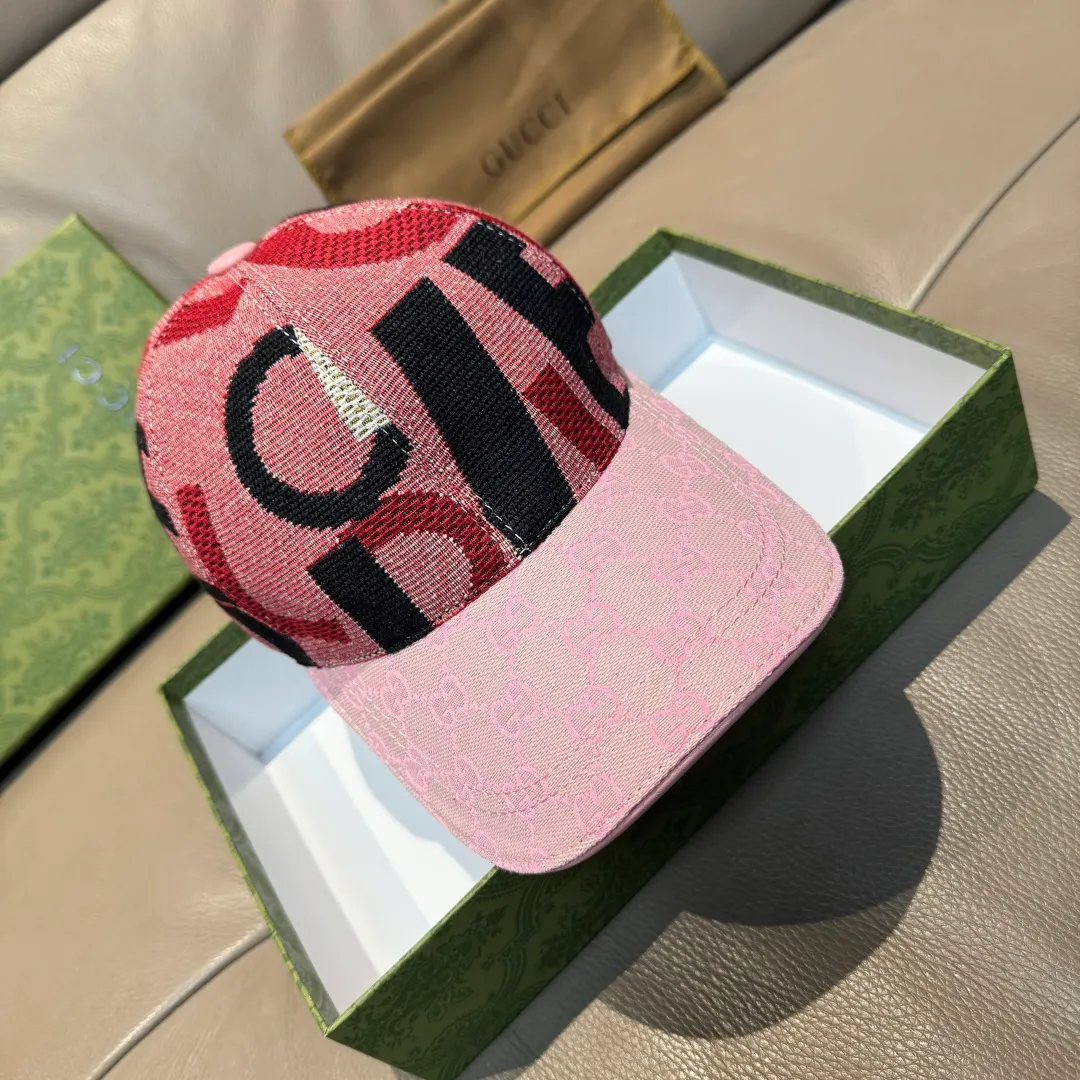 p90 Gucci 2025 new model, Gucci (Gucci) new original baseball cap😍Graffiti art baseball cap😍Customized at 1:1 mold opening at the counter, the highest version, original canvas fabric + first layer of cowhide, light and breathable! Photographed in real life, suitable for men and women in all seasons, basic head circumference 56cm, adjustable patches.