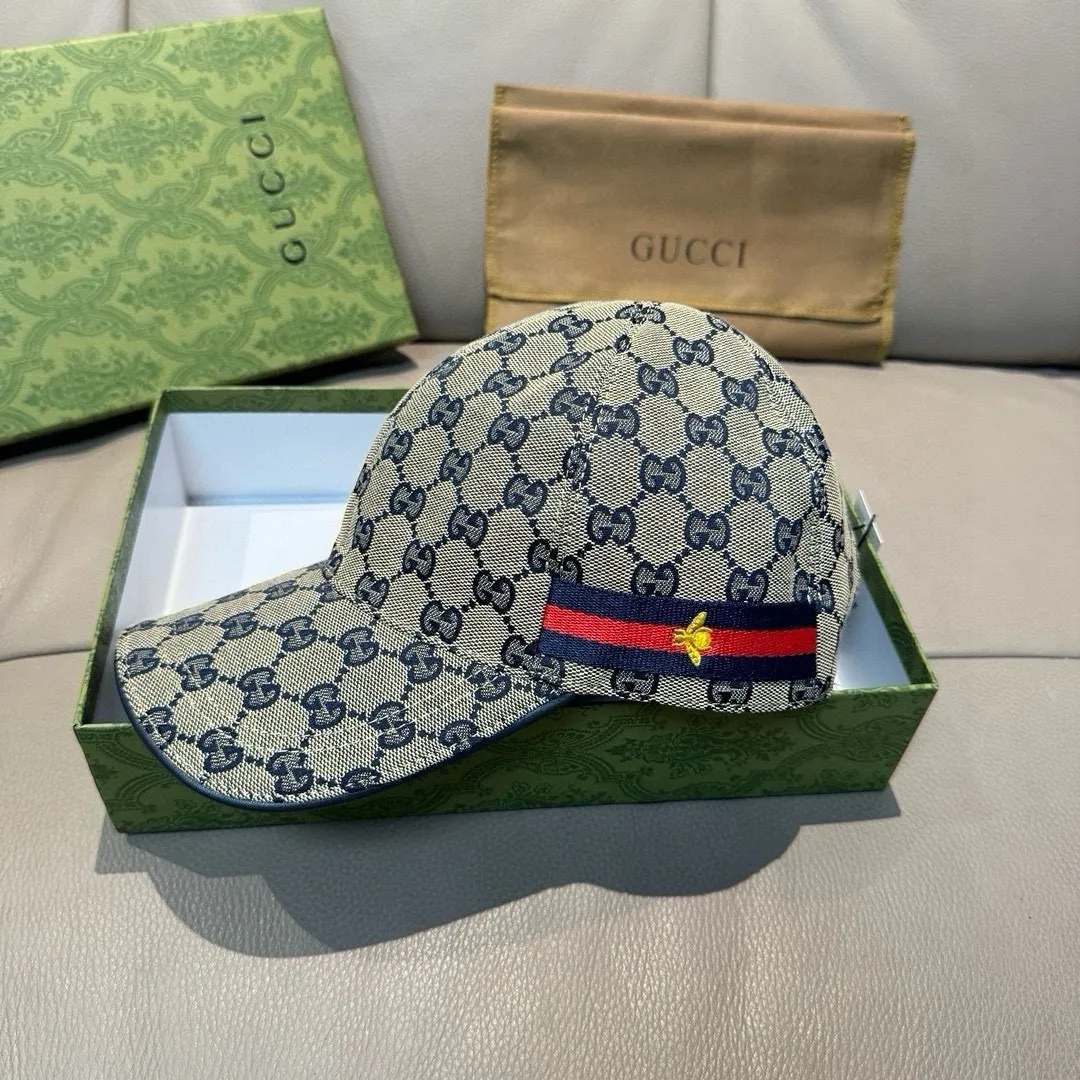 p90 ten thousand year classic model shipped!   , Gucci (Gucci) classic original baseball cap😍😍Little Bee, 1:1 mold opening and customization at the counter, the highest version, original canvas fabric + first layer of cowhide, pure cotton lining, light and breathable! Photographed in real life, suitable for men and women in all seasons, basic head circumference 56cm, adjustable patches.