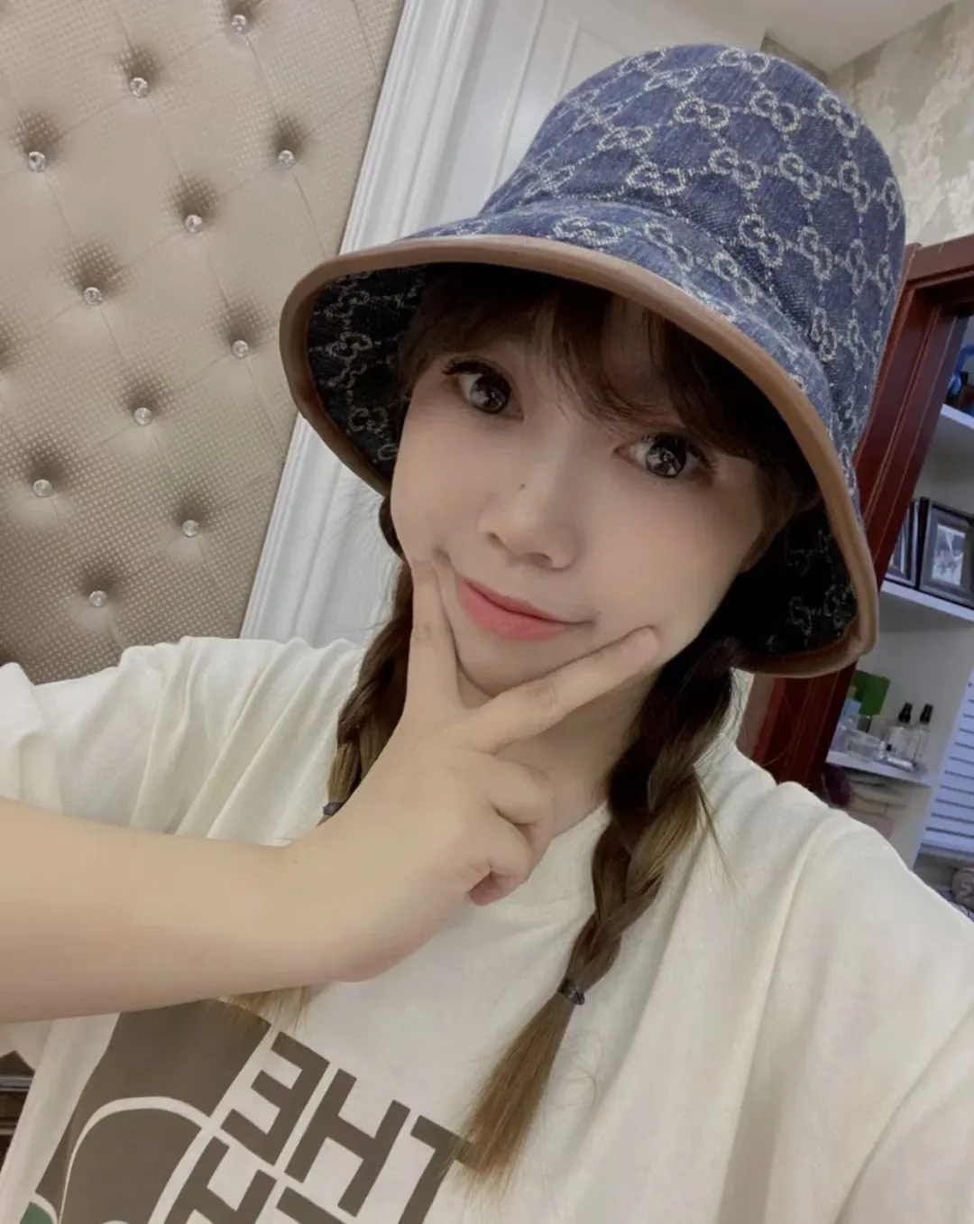 Gucci denim bucket hat is worth buying