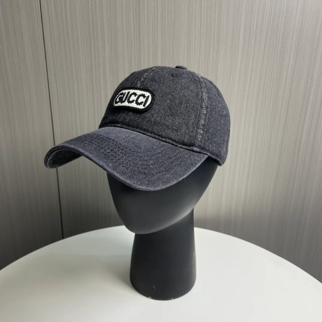 P50 GUCCI🧢New denim baseball cap is coming 🔥🎩 The craftsmanship is very exquisite, high-end and classy! Low-key luxury, easy to carry! Running volume!