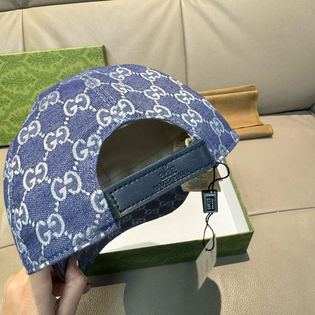P90., Gucci (Gucci) new original baseball cap, metal small double G, the latest model at the counter, 1:1 mold customization, genuine mold hardware, original canvas fabric + first-layer cowhide, original quality! The quality is great, the basic head circumference is 56cm, and the patch is adjustable.