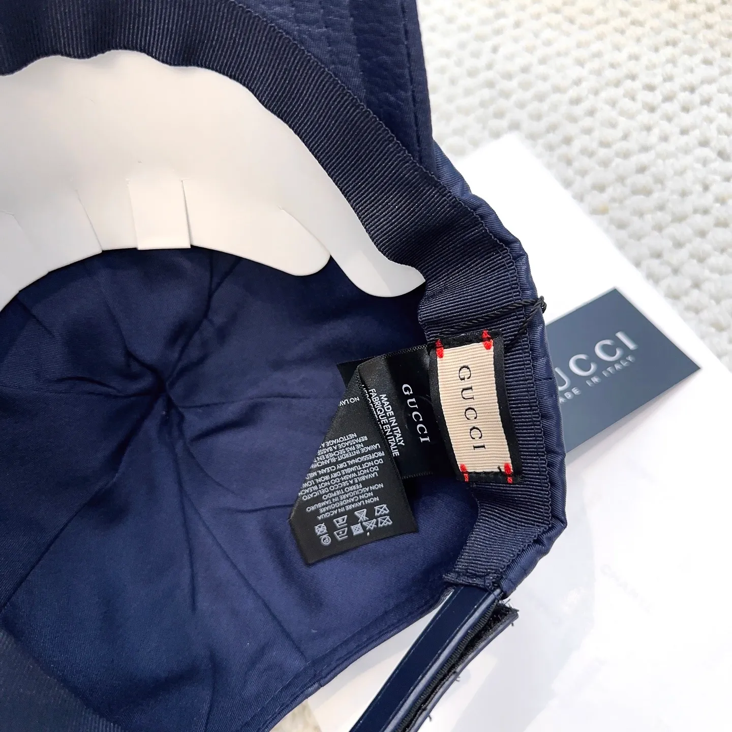 P60 original quality GUCCI Gucci baseball cap🧢Official website new product Gucci baseball cap🧢hot coming soon. The craftsmanship is very exquisite, high-end and classy! Low-key luxury, easy to carry! Running volume!