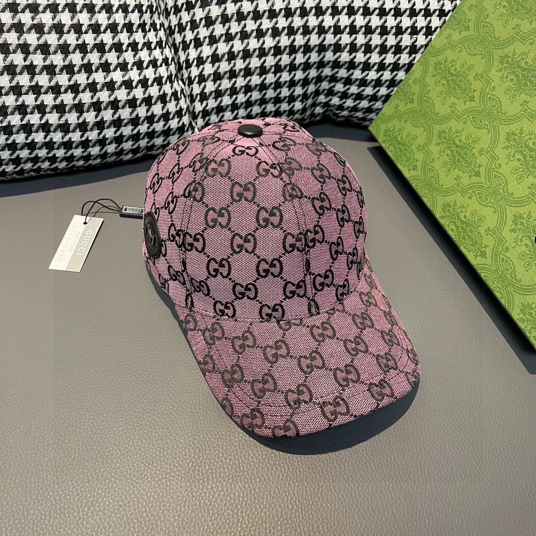 🉐️90 Comes with a cloth bag, Gucci’s new original baseball cap, Multicolor series canvas baseball cap! The latest model from the counter, 1:1 genuine mold opening, original canvas fabric + first layer of cowhide, original factory quality! The quality is great, the basic head circumference is 56cm, and the patch is adjustable.