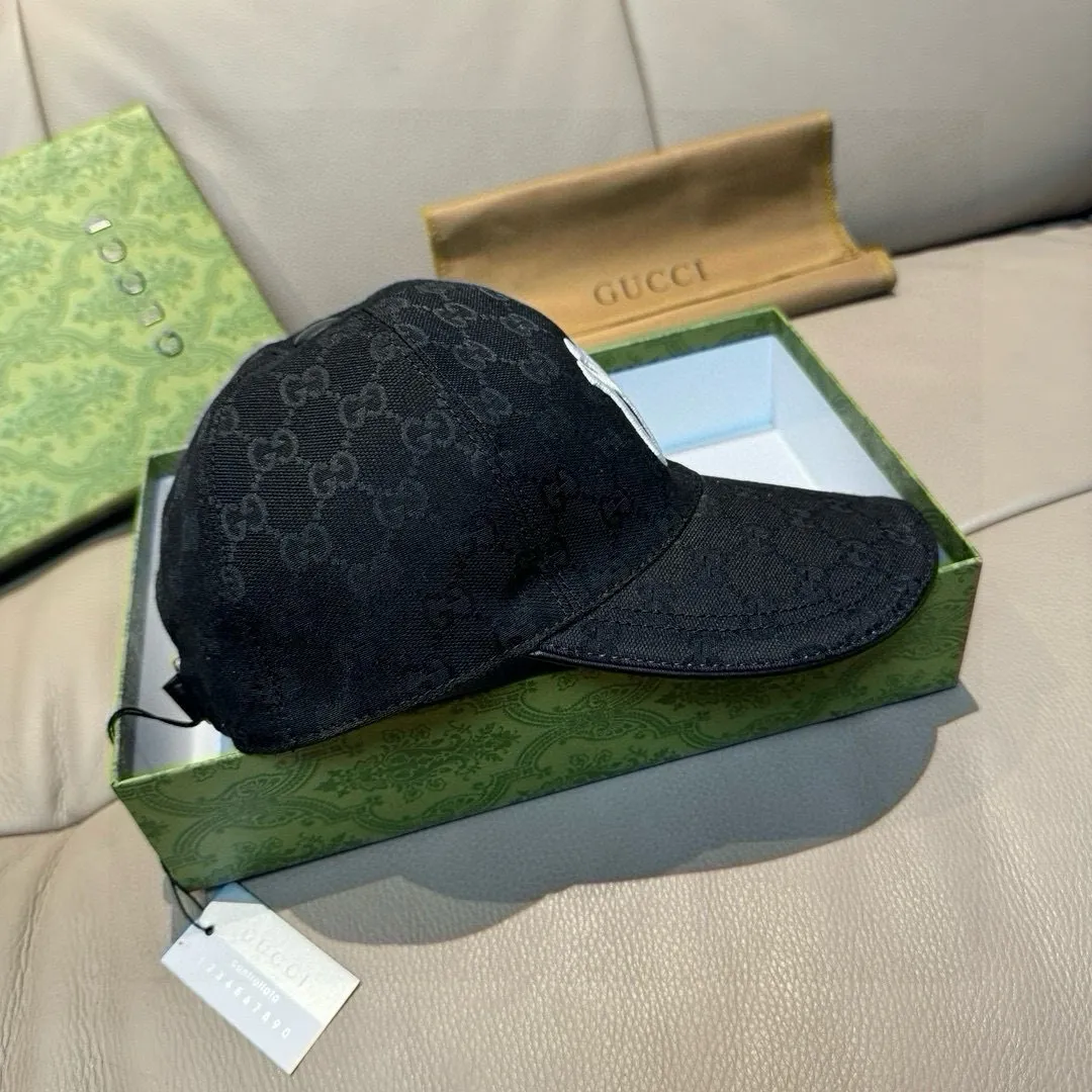 P90 hot-selling full-color NY&Gucci (Gucci) cooperation baseball cap, the latest model at the counter, NY embroidery, 1:1 mold customization, original breathable sail fabric + first-layer cowhide, perfect details, original quality, exclusive physical shooting, suitable for men and women.  , four colors are in stock at the counter!