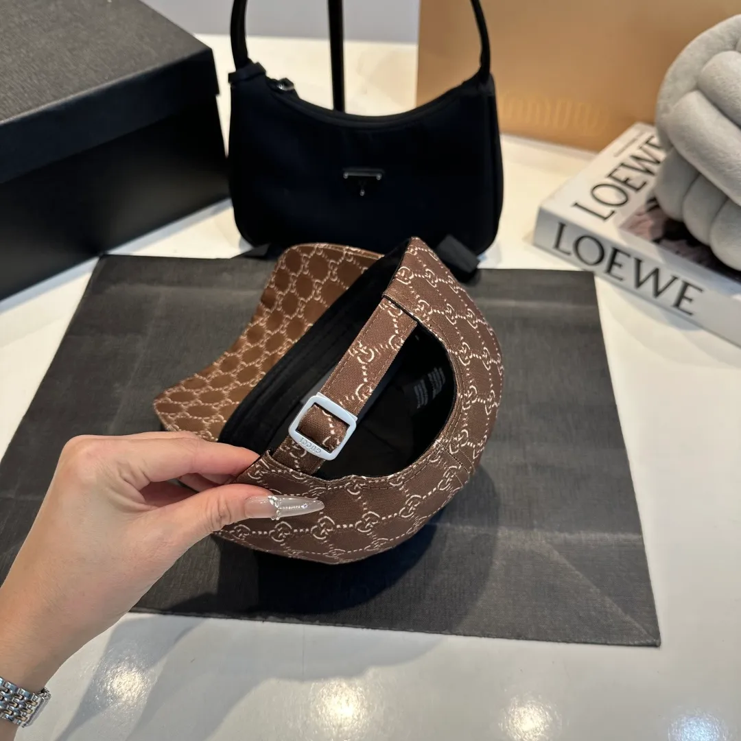 P56 Gucci Baseball Cap GUCCI official website new product, baseball cap, original quality is very popular 🔥The craftsmanship is very exquisite, high-end and classy! Low-key luxury, easy to carry! Running volume!