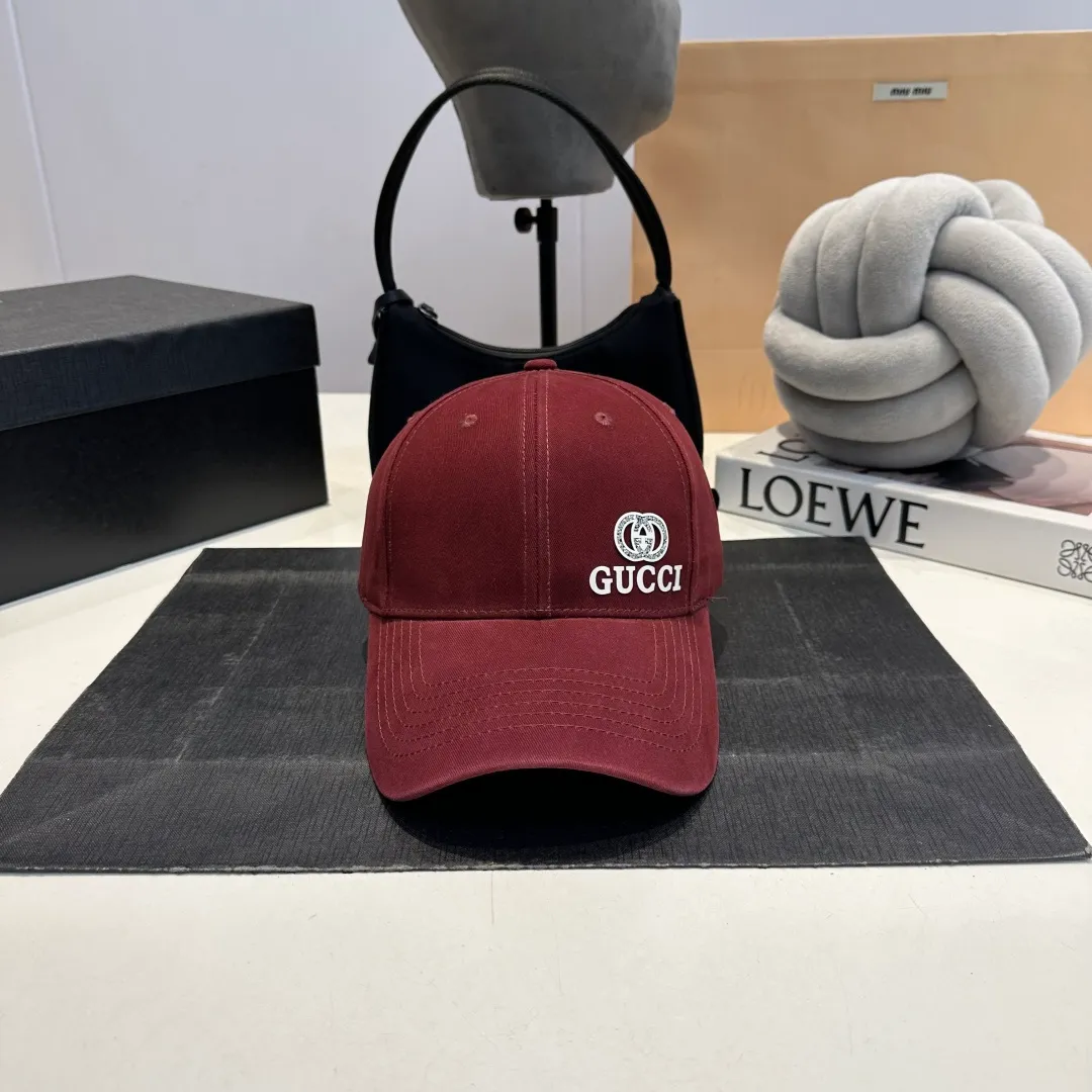 P60 Gucci Baseball Cap GUCCI official website new product, baseball cap, original quality, very popular 🔥The craftsmanship is very exquisite, high-end and classy! Low-key luxury, easy to carry! Running volume