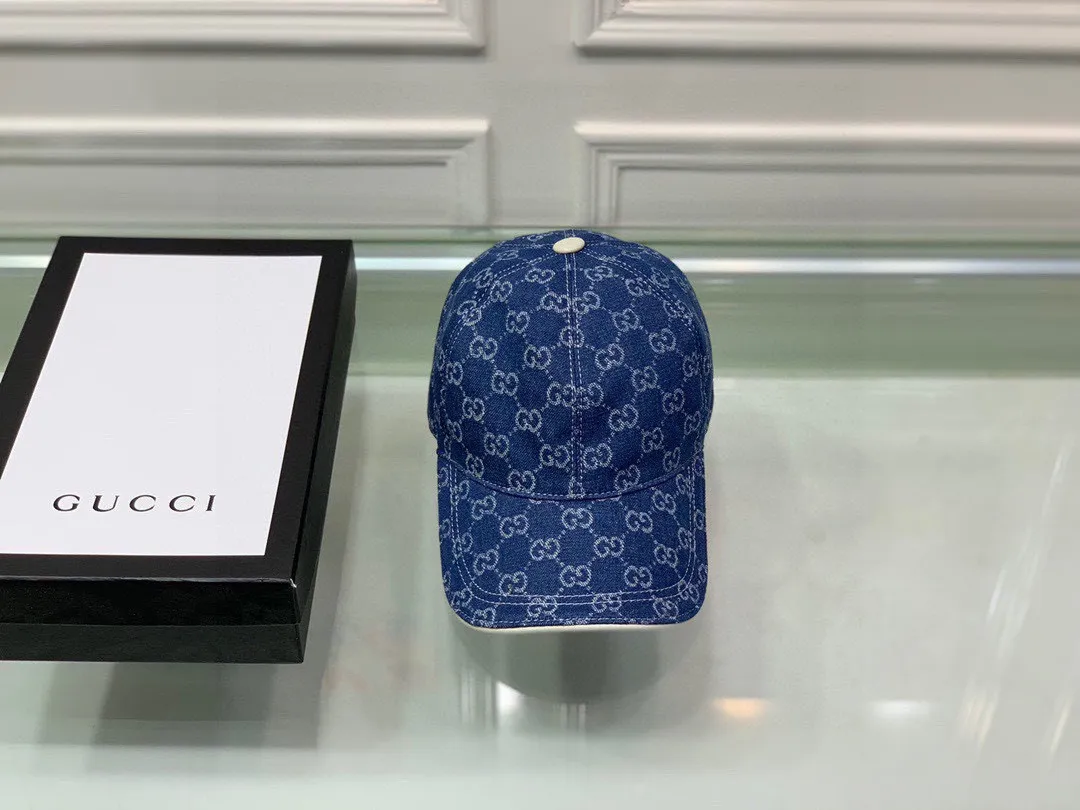 🉐110 new models have arrived! p, Gucci (Gucci) 2020 new original baseball cap😍😍Double G denim jacquard, retro design, 1:1 mold opening and customization at the counter! Original denim fabric + first-layer cowhide, light and breathable! Actual photo, suitable for men and women, basic head circumference 56cm, adjustable patch.