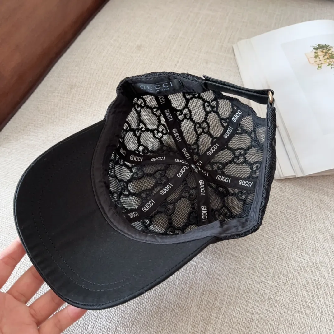 💰60 GUCCI 2025 new simple embroidered baseball cap at the counter, very trendy! Casual and sports style, classic production, super easy to match!